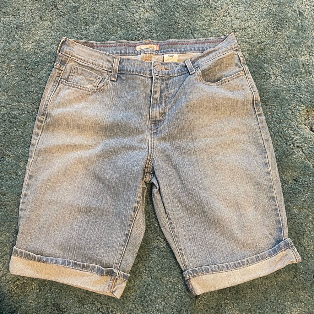 Levi’s 515 Cuffed Shorts